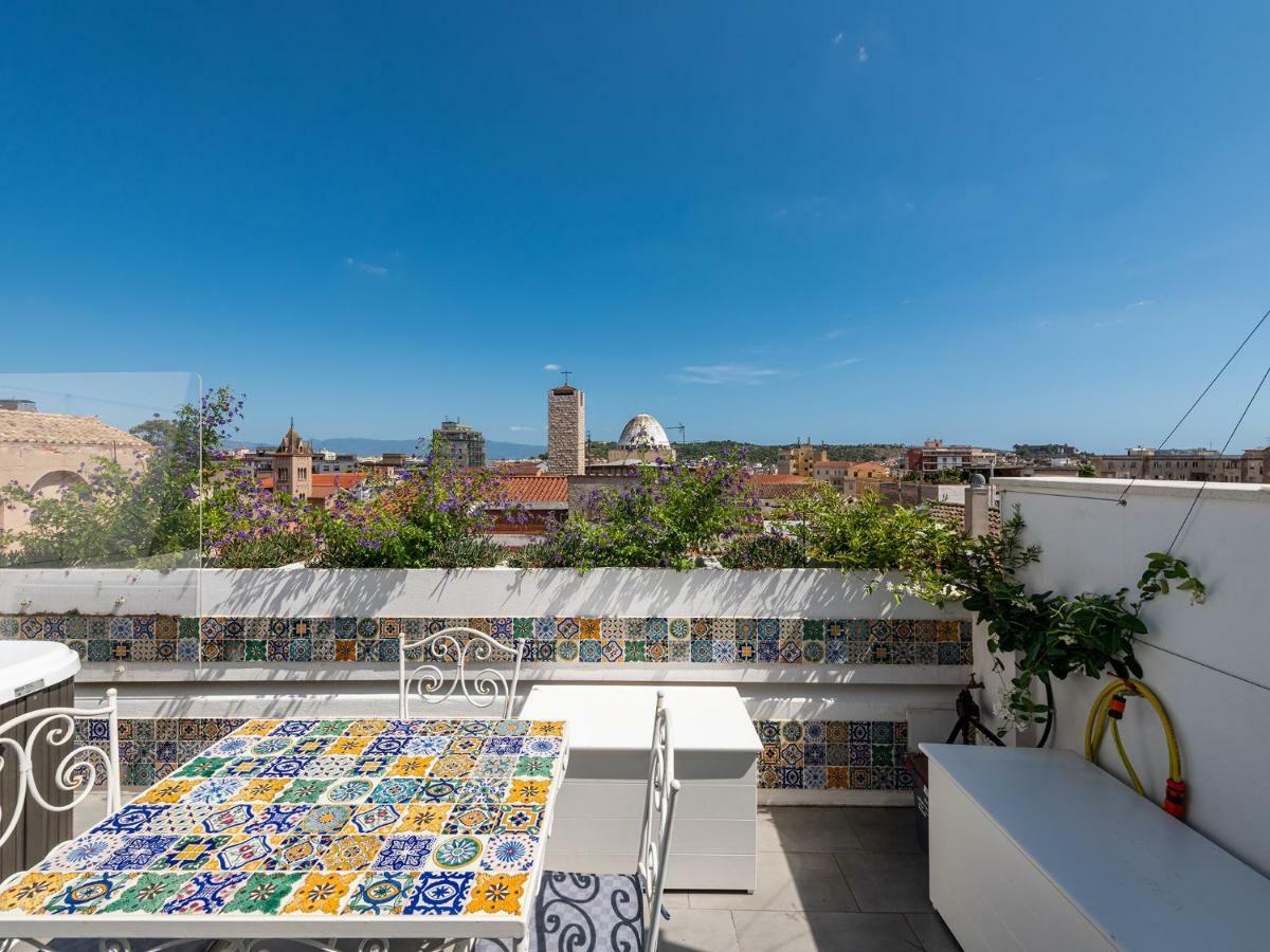 "Bea'S Terrace" - Private Jacuzzi And Panoramic Rooftop In The City Centre Villa Cagliari Exterior photo